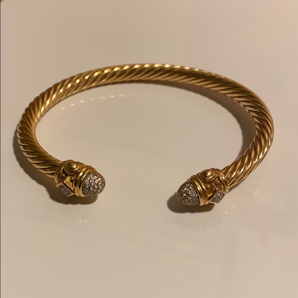 David Yurman Cuff 18k with diamonds
